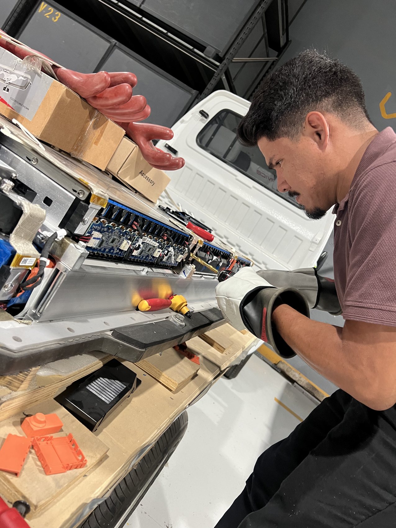 EV Center FARADAY — Diagnóstico avanzado y servicio especializado